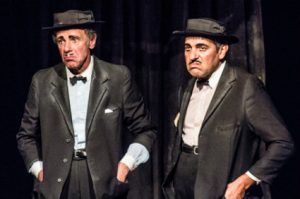 Vamos al teatro Terrenal pequeño misterio ácrata
