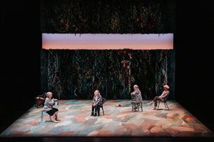 Vamos al teatro. Sólo yo escapé. La fisgona