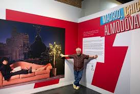 exposicion Madrid chica Almodovar